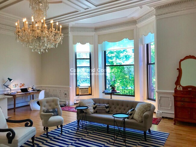 Foto del edificio - 263 Commonwealth Avenue