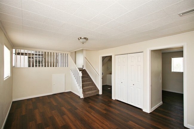 Building Photo - 7025 Goldsmith Ct