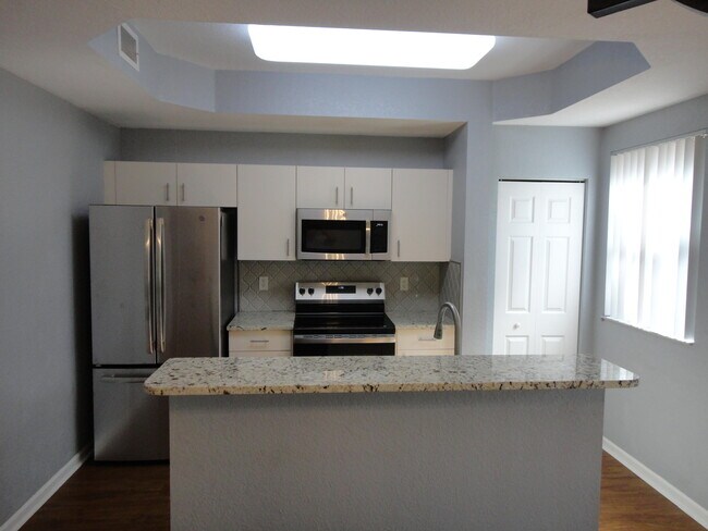 Foto del edificio - 2912 Hidden Hills Rd