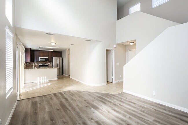 Foto del edificio - 7909 Rustic Canyon Ct