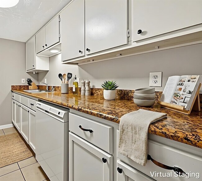 Foto del edificio - 9022 Wilcrest Dr