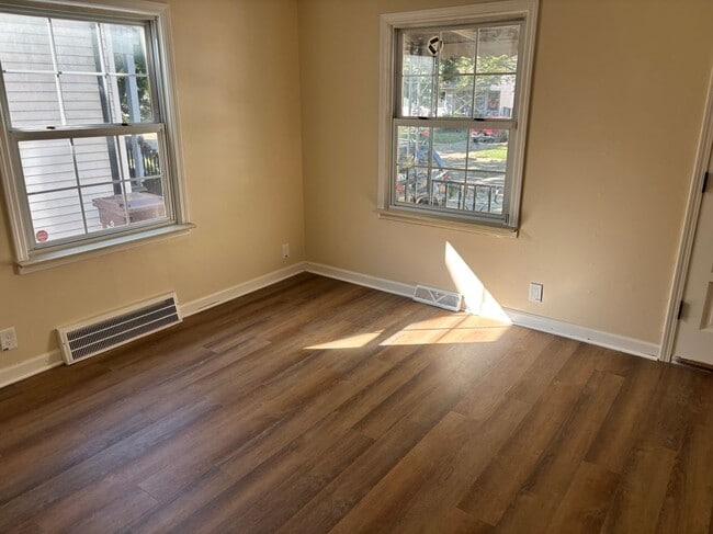 Building Photo - 4457 1st St