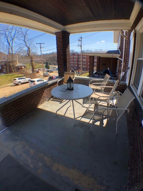 Foto principal - 2344 Sherbrook St