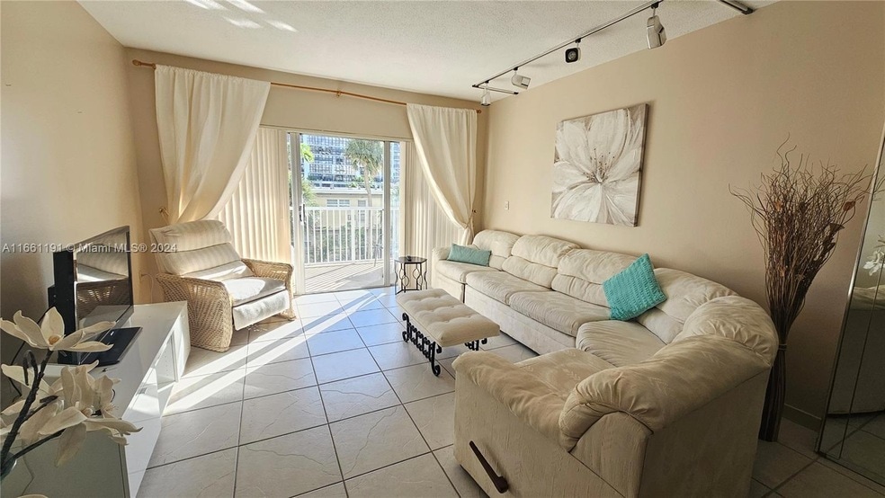 Photo - 1985 S Ocean Drive Unit ML