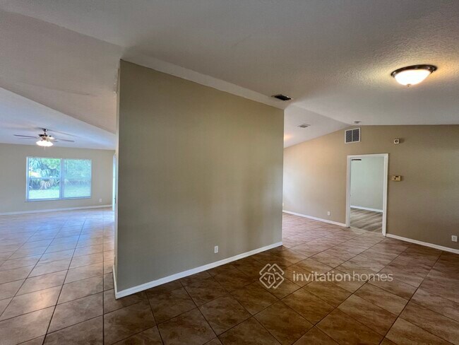 Building Photo - 2009 SW Fears Ave