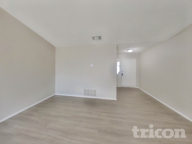 Foto del edificio - 13923 Flairwood St