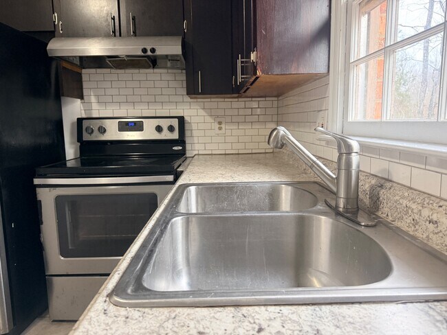 Foto del edificio - 183 Loch Ln