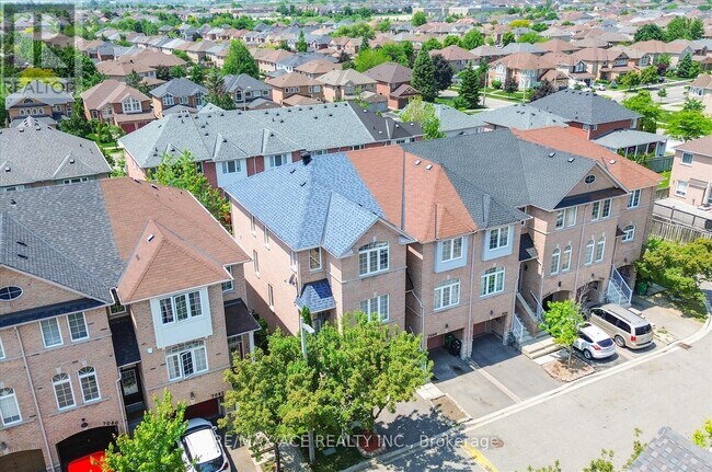 Building Photo - 7086 Fairmeadow Crescent