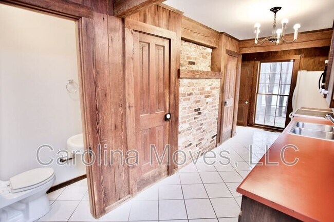 Foto del edificio - 98 Holley Ln