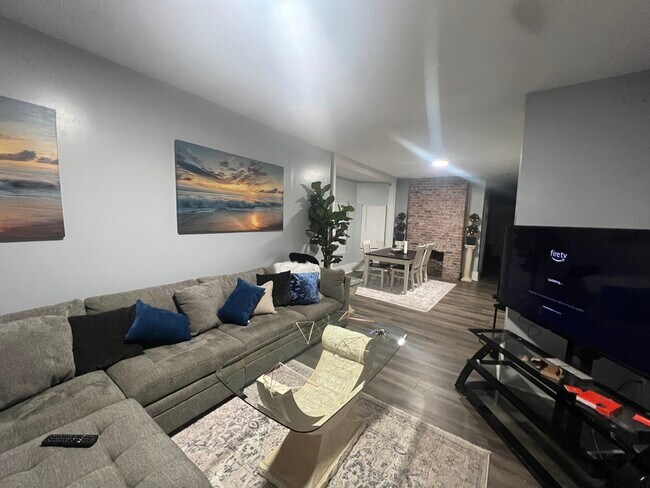 Living room - 16 18th St
