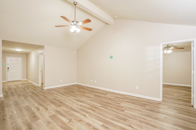 Foto del edificio - 5155 Cottage Creek Ln