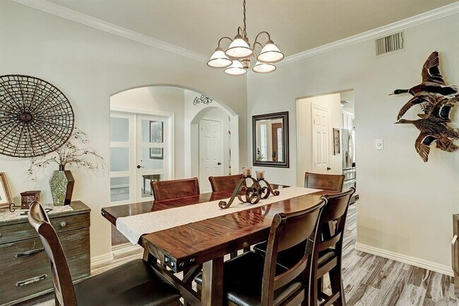 Foto del edificio - 4811 Scenic Woods Trail