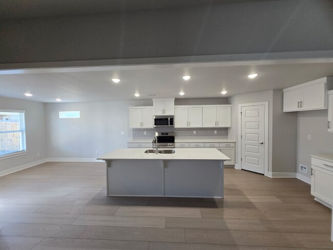 Foto del edificio - 480 S Benchmark Ln