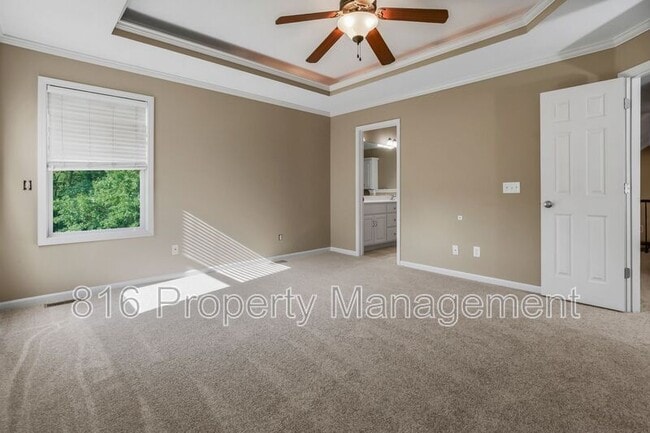 Foto del edificio - 701 Tomahawk Ct