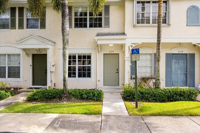 Building Photo - 3124 SW 49th St