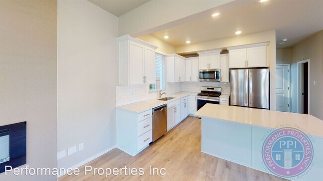 Building Photo - 3 br, 3 bath House - 14553 SW 78th Avenue