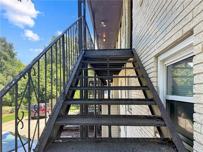 Foto del edificio - 514 Clover Dr