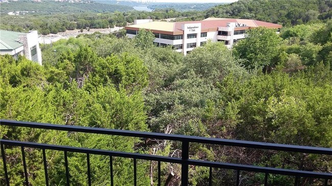 Building Photo - 6000-3 Shepherd Mountain Cove