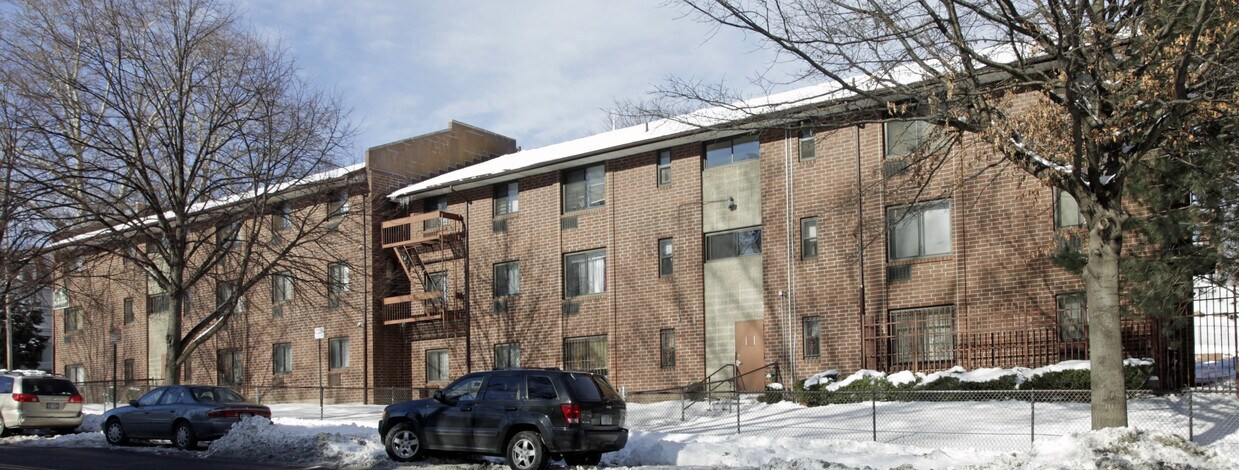 Primary Photo - 156 S 8th Ave