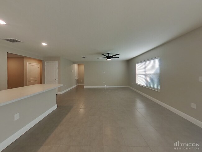 Foto del edificio - 6480 Domenico Ct