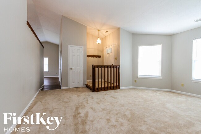 Foto del edificio - 8105 Southern Springs Cir