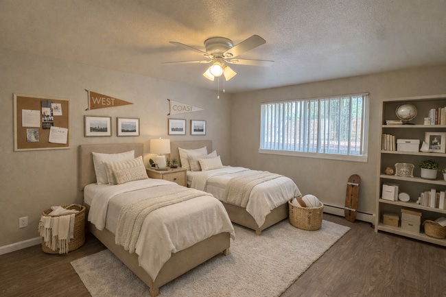 Foto del edificio - 215 S Ingalls St