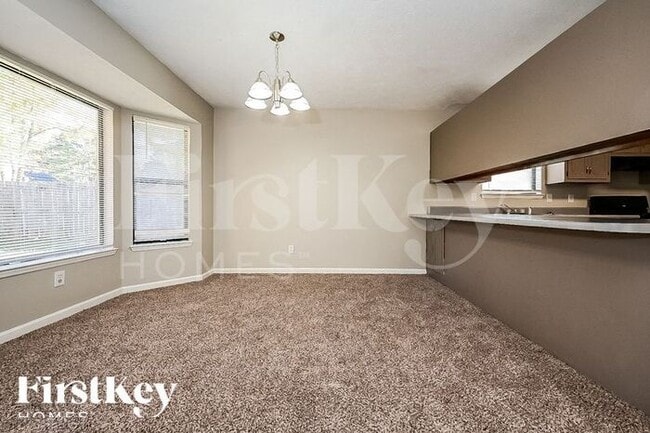 Foto del edificio - 765 Fieldstone Dr
