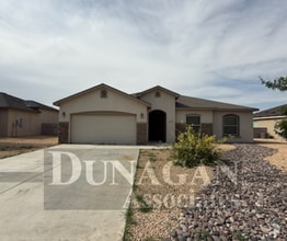 Building Photo - 316 Baler Ln