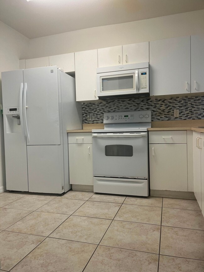 Building Photo - 522 Villa Del Sol Cir