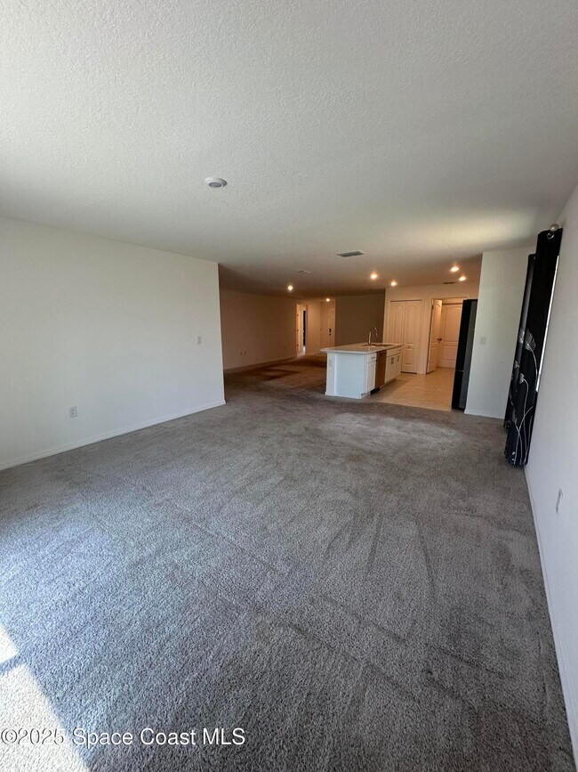Foto del edificio - 3227 Torrence Ave SE