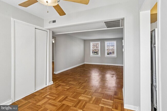 Foto del edificio - 6507 10th St