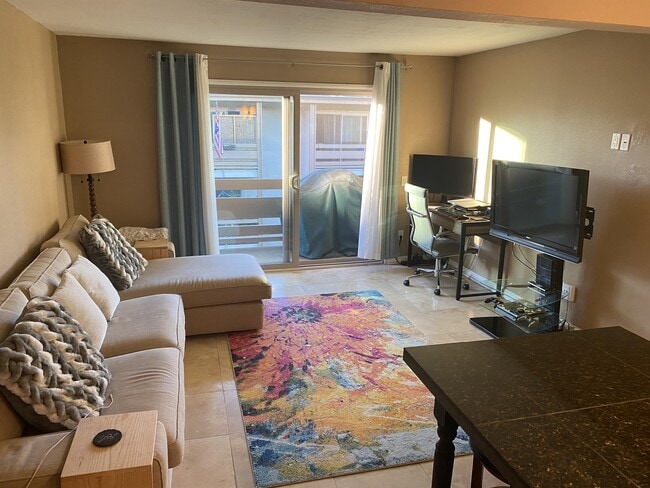 Building Photo - 3982 Valeta St