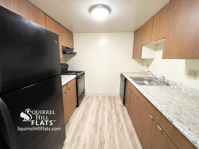 Foto del edificio - 6350 Forward Ave