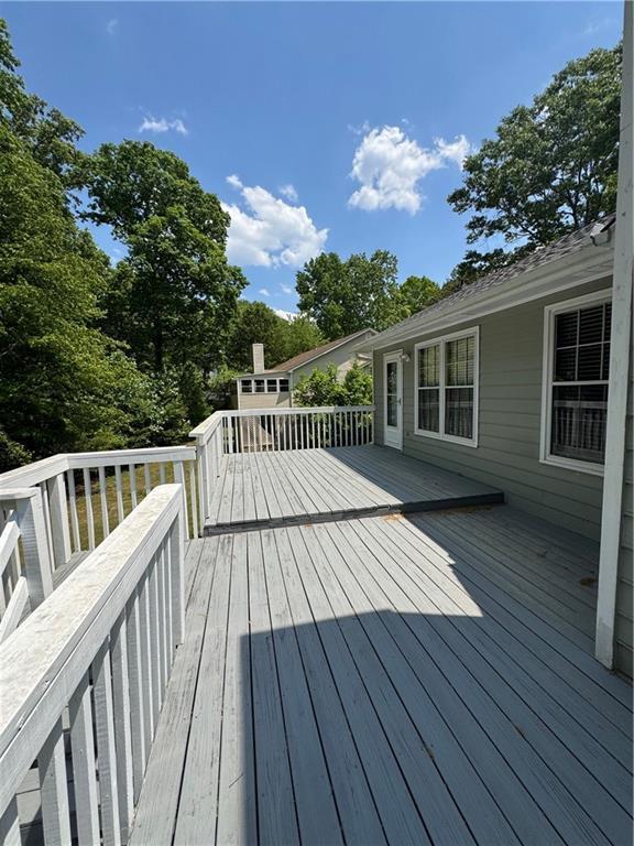 Foto del edificio - 910 Thousand Oaks Dr