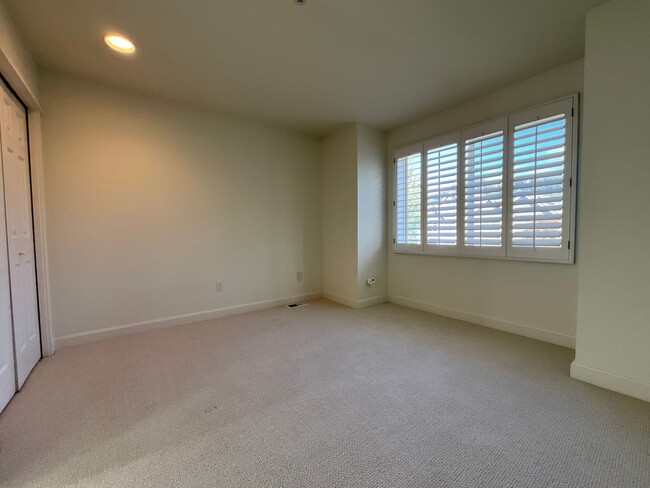 Photo - 2 Week Move In Special - Beautiful 2 Bedro... Townhome