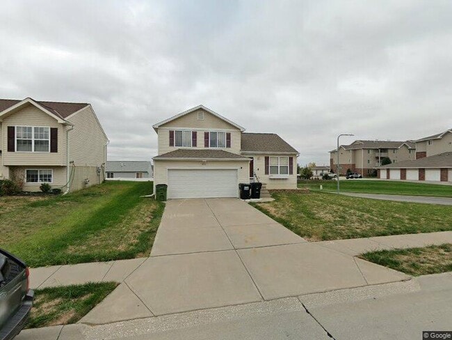 Building Photo - 7925 S 157th St