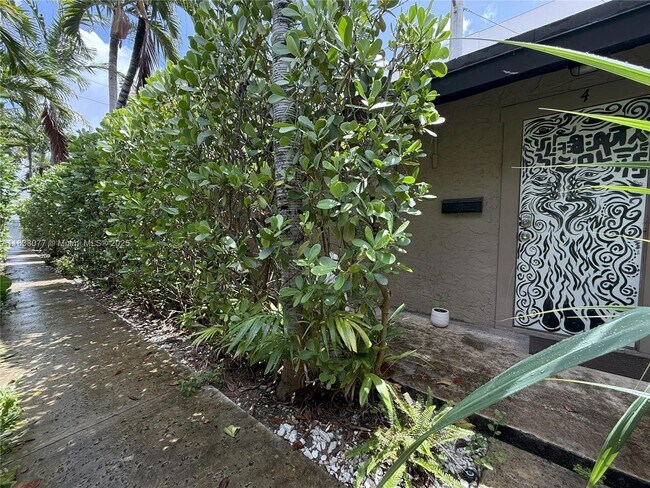 Foto del edificio - 118 NW 24th St
