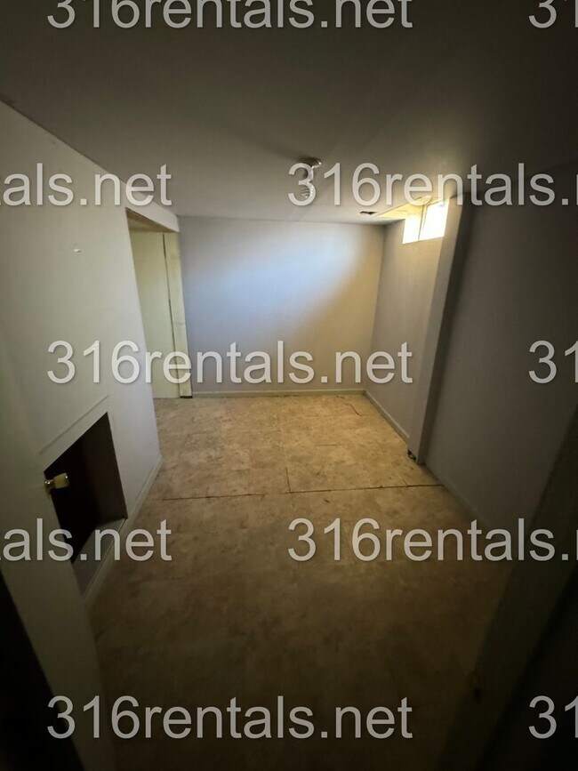 Foto del edificio - $1195- 3 bed 2 bath - Single Family Home