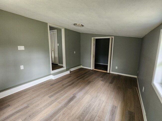 Foto del edificio - 3 bed 2 bath with all of the updates you w...