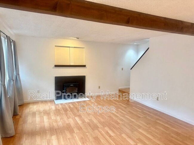 Building Photo - 19659 20th Ave NE