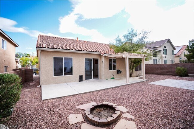 Building Photo - 2236 Le Conte Ave