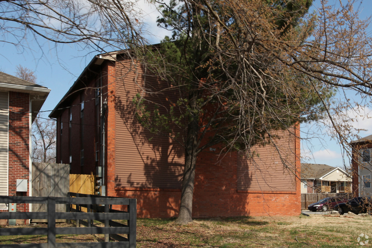 Building Photo - 1625 Brick Kiln Ln