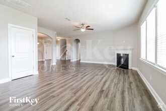 Building Photo - 64 Waterpine Dr