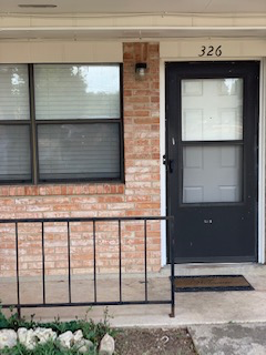 Foto principal - 326 Briarwood Dr