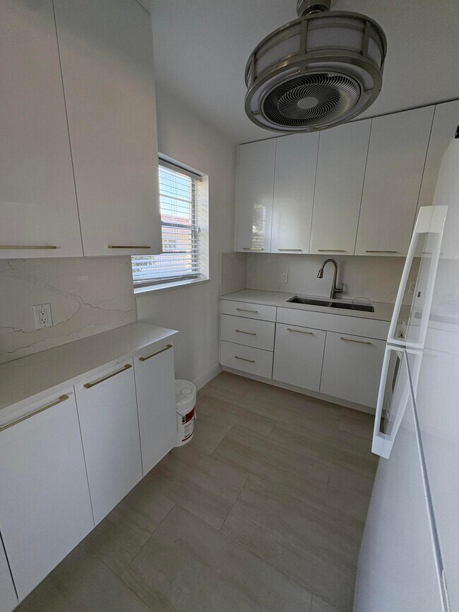 Foto del edificio - 244 Sheffield J