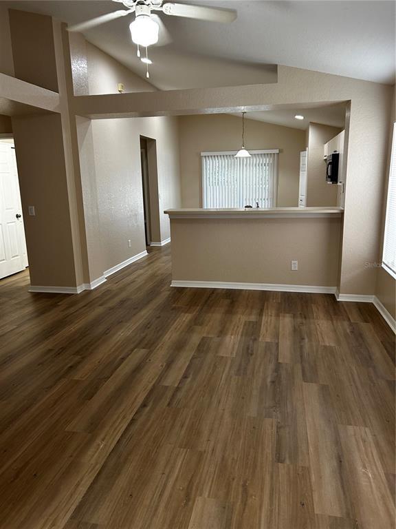Foto del edificio - 11920 Whisper Creek Dr