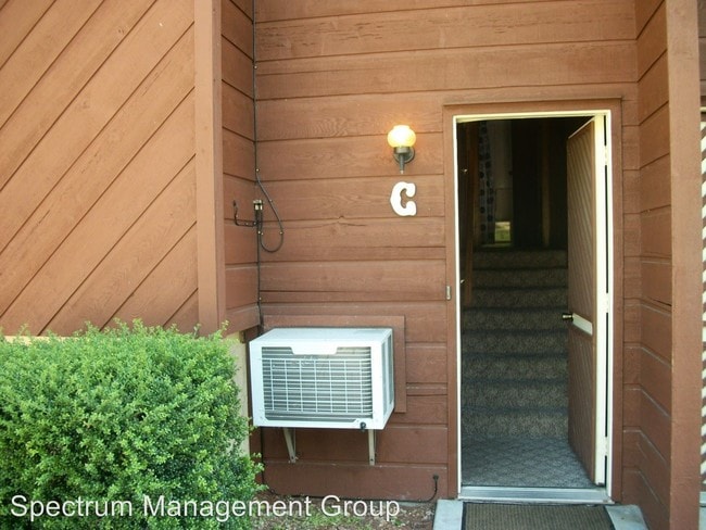 Building Photo - 1273 Panther Creek Rd