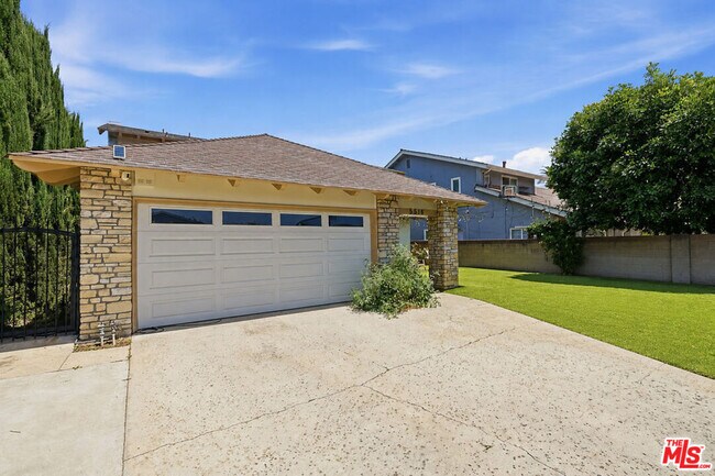 Foto del edificio - 5516 Bluebell Ave