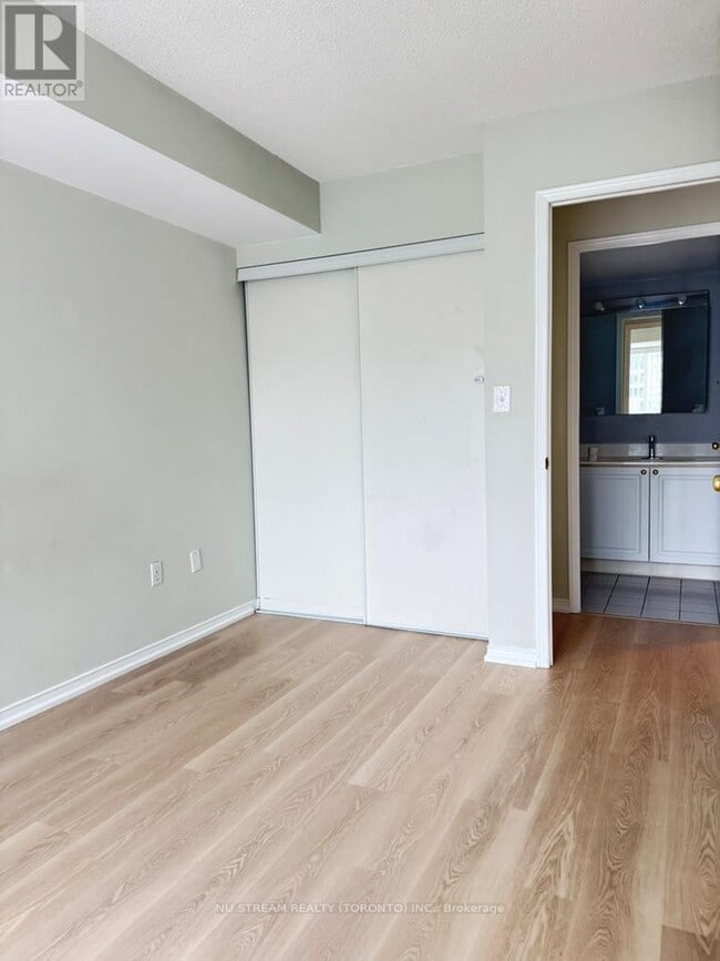 Photo du bâtiment - 3 Pemberton Ave