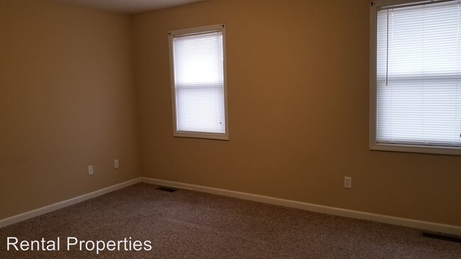 Building Photo - 151 Candle Ct